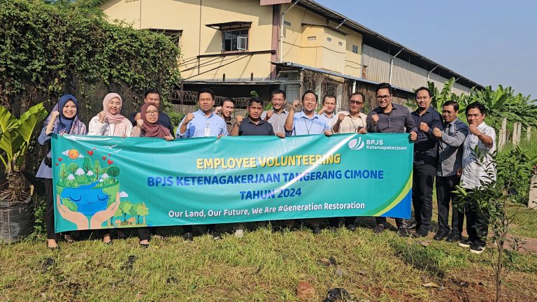 Peringati Hari Lingkungan Hidup Sedunia, BPJS Ketenagakerjaan Tangerang Cimone Melakukan Penanaman Pohon