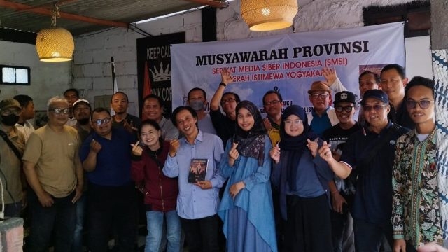 Jafarudin Resmi Pimpin SMSI DIY Masa Bakti 2026–2030: Buku Ambang Sandyakala Jurnalisme Dibedah