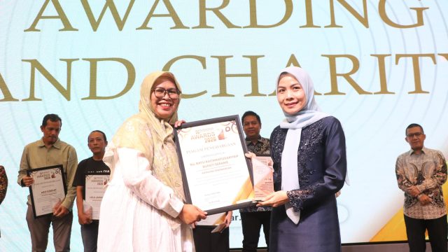 Investasi Naik, Bupati Serang Ratu Zakiyah Raih Award 2026