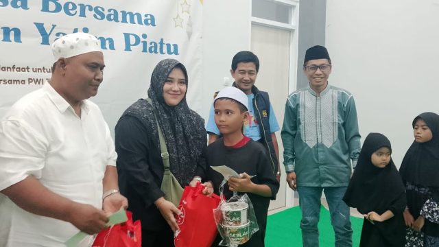 PWI Tangsel Gelar Buka Puasa Bersama dan Santunan Anak Yatim di Gedung Layanan Informasi