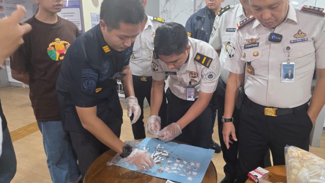 Kesembilan Kalinya, Petugas Lapas Narkotika Jakarta Gagalkan Penyelundupan 24 Paket Sabu Oleh Pengunjung