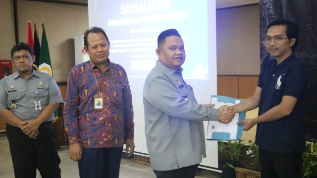 Lima UMKM Lebak Terima Sertifikat Perseroan Perorangan