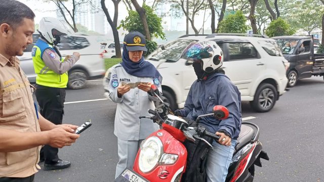 Jasa Raharja UPT Serpong Razia Kendaraan Pastikan Masyarakat Terlindungi dan Taat Pajak  