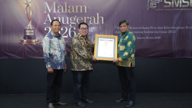 Gubernur Andra Soni Raih Anugerah SMSI 2026 Kategori Spirit Pers Indonesia