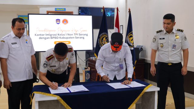 Imigrasi Serang dan BPBD Kabupaten Serang Teken Perjanjian Kerja Sama Penanganan Bencana Melalui Program JWARA API