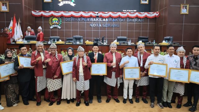 Momentum Hari Jadi Kota Serang Ke-19, BWA Terima Penghargaan dari Walikota atas Kontribusi Pembangunan