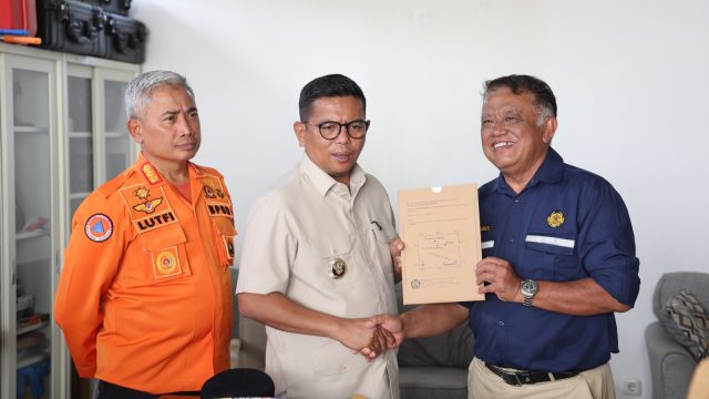 Lindungi Siswa dari Ancaman ISPA Vulkanik, Gubernur Banten Andra Soni Perpanjang PJJ