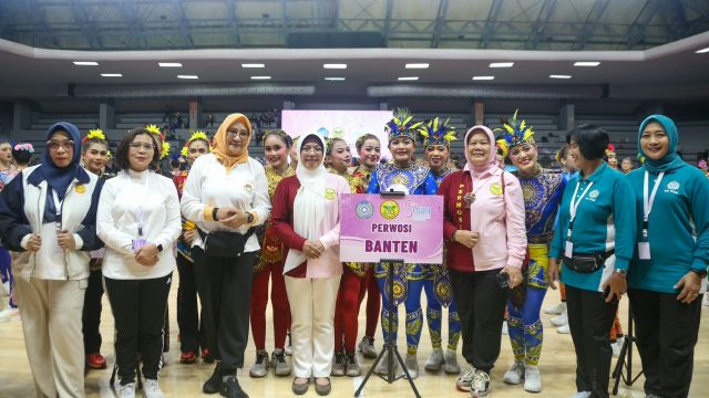 Kostum Tim Lomba Senam Kreasi Nasional Provinsi Banten Promosikan Wastra Daerah