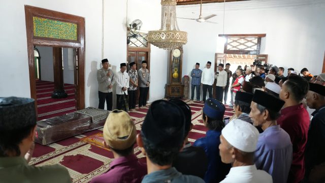 Korban Insiden Laut Menuju Anak Krakatau Dimakamkan, Pemprov Banten Intensif Koordinasi dengan Keluarga