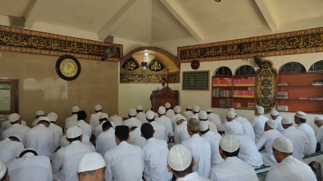 Perkuat Pembinaan Kepribadian, Lapas Jember Gelar Pembacaan Tawassul, Yasinn, dan Tahlil Bagi Warga Binaan