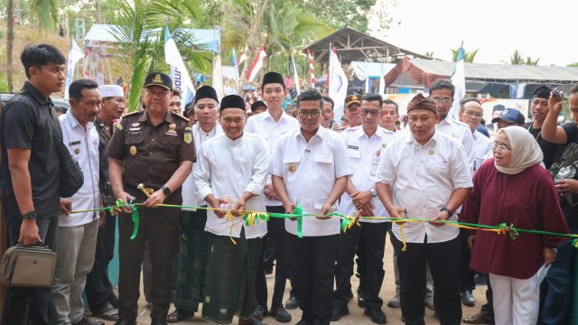 Jembatan Leuwi Kukuk Dibangun Swadaya, Gubernur Banten Andra Soni Apresiasi Gotong Royong Warga